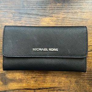 Michael Kors Black/Silver Jet Set Travel Large Trifold Leather Wallet
